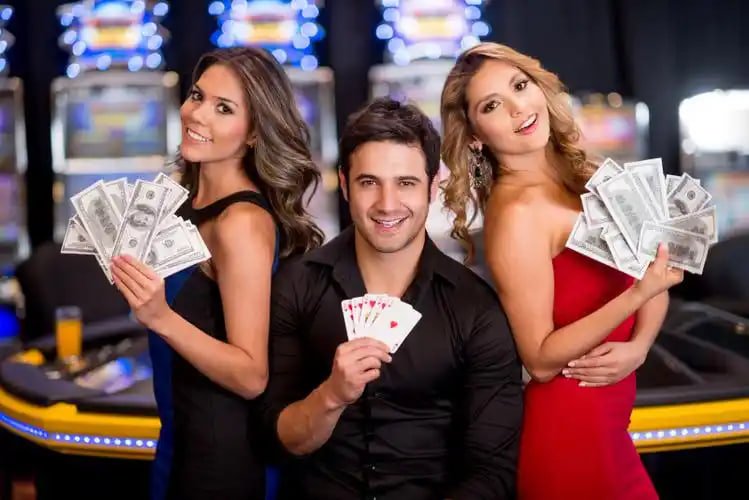 Dashboard permainan viona77 dengan pilihan slot dan live dealer
